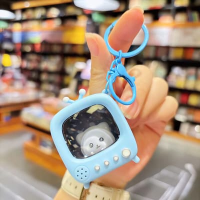 Creative Luminous Tv Shape Kitten Keychain Mini Popular Toy Atmosphere Light School Bag Pendant_img_4
